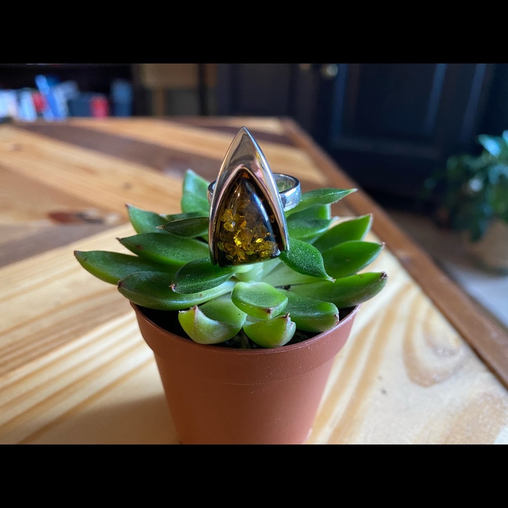 Green Amber sterling silver ring - Picture 2 of 12